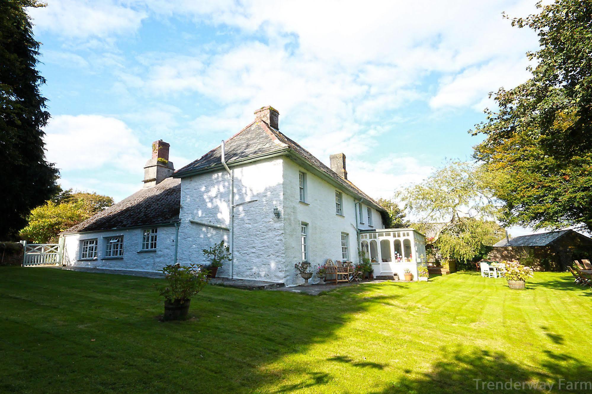 Trenderway Farm Bed and Breakfast Looe Exterior foto